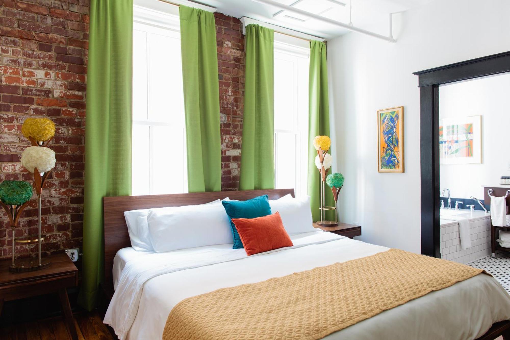 The Dwell Hotel, A Member Of Design Hotels Chattanooga Room photo